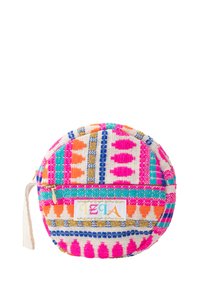 Rund vävd påse med livliga mönster i rosa, orange, blått och guld, med dragkedjestängning och en tygetikett på framsidan.