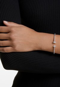 Swarovski MESMERA CUFF MIXED CUTS - Armband - white