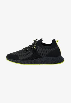 PULL&BEAR, Baskets basses - black