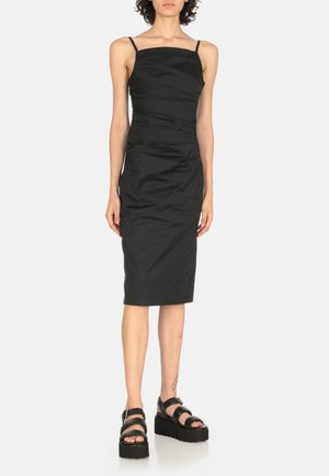 Sandali con plateau - black
