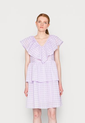 LCWAVA DRESS - Hverdagskjoler - purple rose