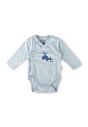 Hellblauer Babystrampler mit langen Ärmeln, Druckknöpfen und einem dunkelblauen Wal-Motiv auf der Vorderseite, Größe für 1 Monat.