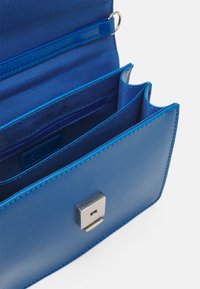 ONLY ONLSARAH BAG - Mala a tiracolo - blue
