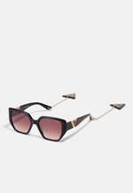 Guess Gradient Bordeaux Lens Shiny Rose Gold Sunglasses GF6157 28T main image 1