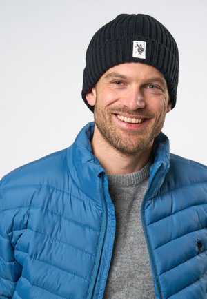 Beanie - tap shoe