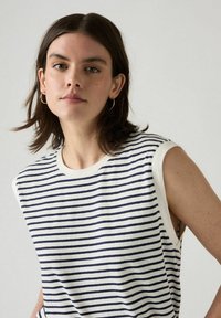 Levi's® BOXY FOREVER TRIBLEND. - Camiseta básica - emmi stripe peacoat-0018