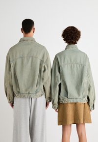 Edwin TRUCKER JACKET UNISEX - Džinsa auduma jaka - blue/terra wash