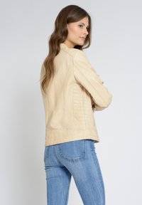 Maze Skinnjacka - ivory
