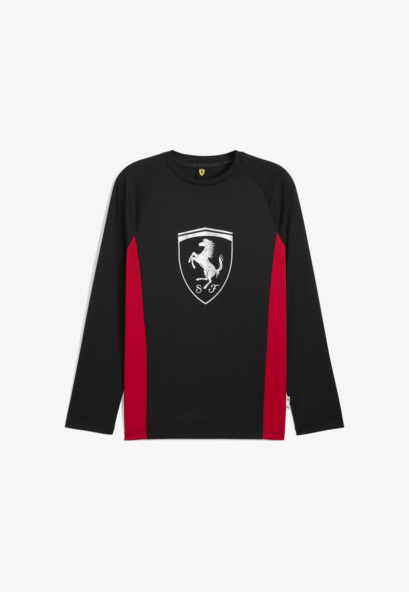 Melna garām piedurknēm krekls ar sarkaniem sānu paneļiem, priekšpusē ar sudraba Ferrari logo un vairoga dizainu, izgatavots no gludas, elpojošas auduma.