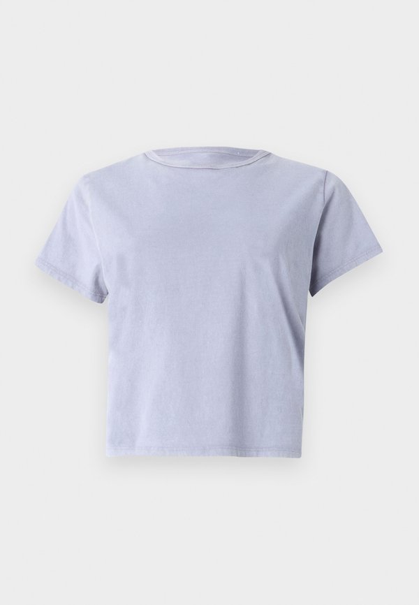 Essential Polished Body-Skimming Tee - Print T-shirt - aleutian4