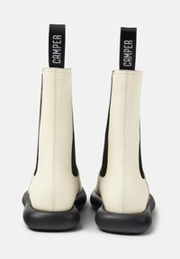 Camper ONDA - Botines con plataforma - weiß natural