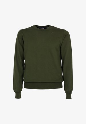 Pull à col rond vert foncé à manches longues avec poignets et ourlet côtelés, arborant un logo subtil sur la partie supérieure gauche de la poitrine.