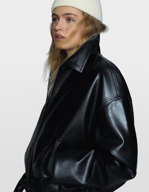 Bershka BELTED EFFECT - Keinonahkatakki - black