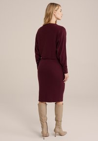 WE Fashion Abito in maglia - red
