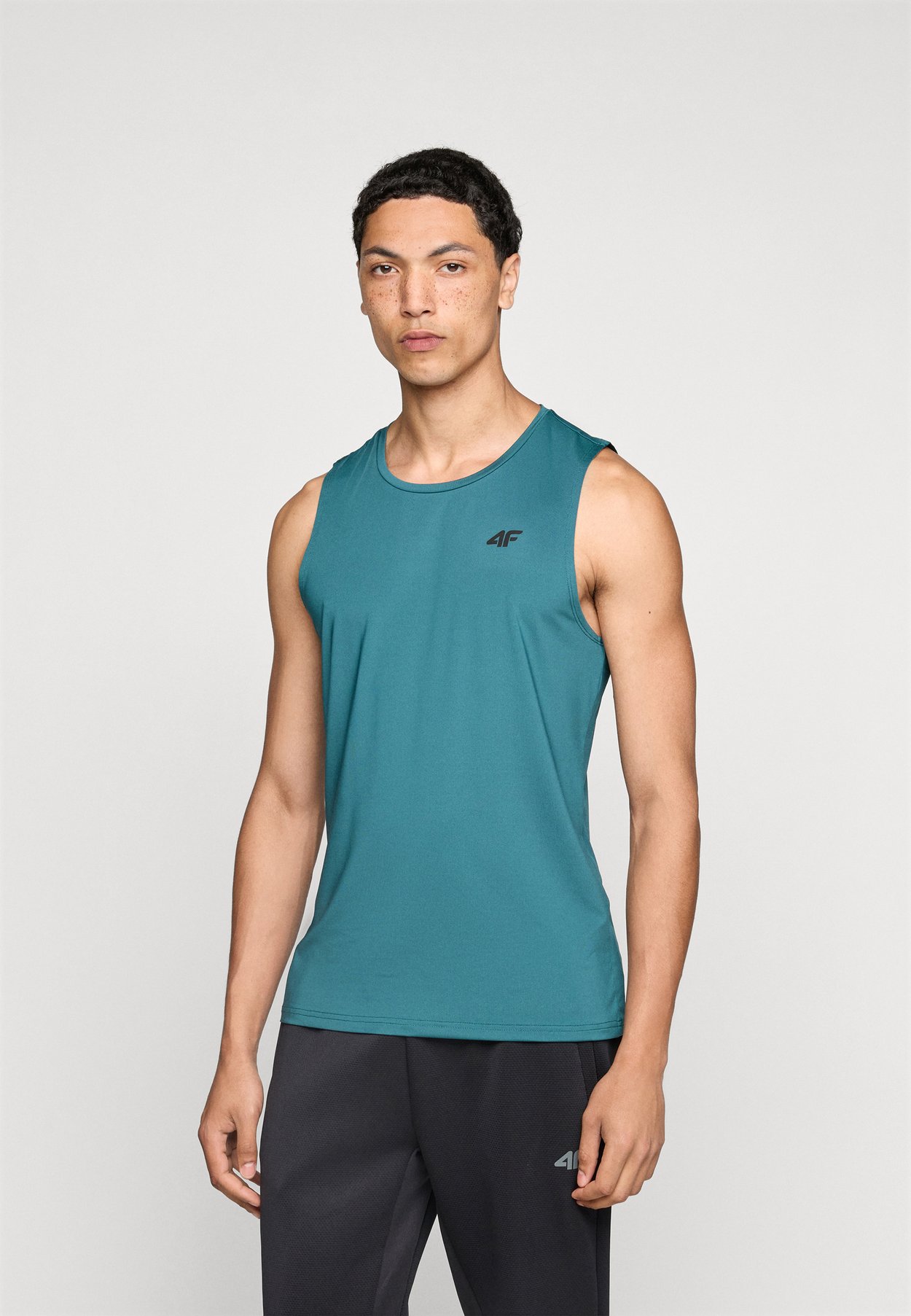 SLEEVELESS FNK