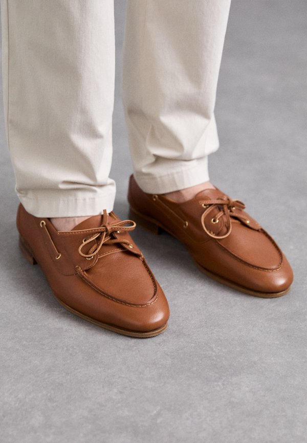 PATHY - Lace-ups - deserto