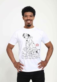 Disney 101 DALMATIANS DOG PILE UNISEX - Camiseta estampada - white