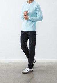 Pier One Felpa - light blue