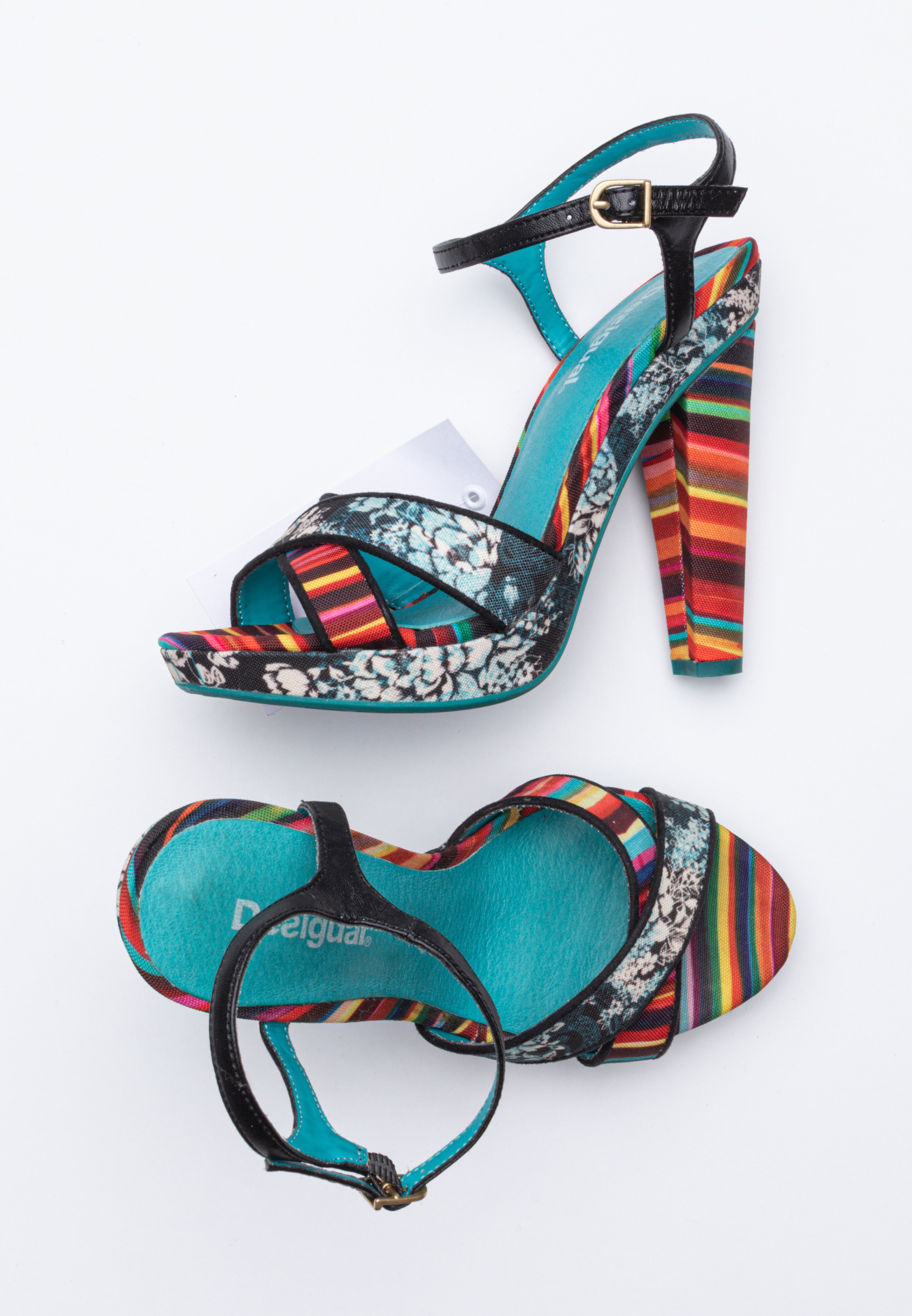 Sandali con tacco desigual Clearance