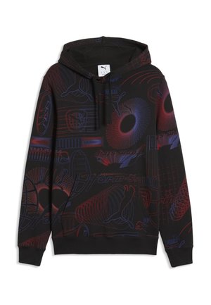 Sweat à capuche noir Puma avec des motifs de lignes abstraites rouges et bleues et logos Puma partout, avec une poche avant et une capuche à cordon.