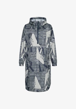 Lang regnfrakke med hætte med marineblå og hvide vandrette striber og abstrakte hvalemønstre, frontlynlås og elastiske manchetter.