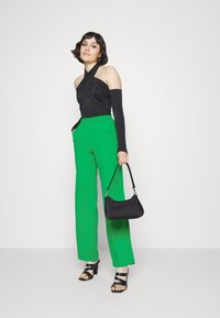 JJXX JXPOPPY - Calças - jolly green