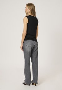 My Essential Wardrobe ALLURA - Top - black
