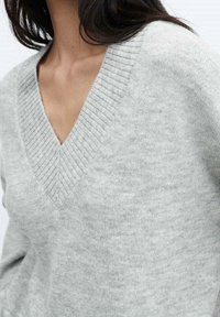 Mango Sweter