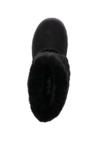 Stivaletto nero realizzato in morbido suede, dotato di un collare peloso e soffice e di una suola testurizzata. Marchio interno visibile all'interno dello stivale.