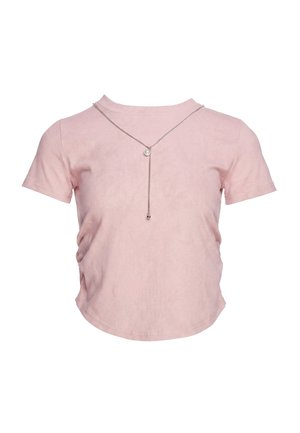 Light pink short-sleeve t-shirt with a silver Y-shaped necklace featuring a pearl accent, displayed on a plain background.