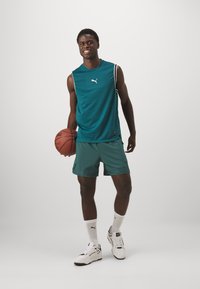 Jordan WOVEN DIAMOND SHORT - Sportiniai šortai - oxidized green
