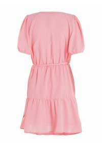Abito rosa con maniche a palloncino, vita aderente, orlo arricciato e tessuto leggero. Presenta un collo rotondo e dettagli arricciati.