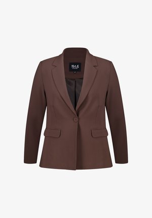 Bruin op maat gemaakte blazer met een enkele knoopsluiting, geplooide schouders, twee voorkeurszakken en een gladde textuur. Binnenvoering zichtbaar.
