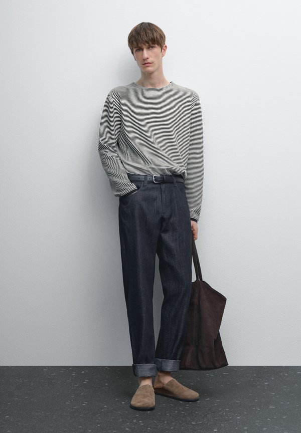 LIGHTWEIGHT - Jeans Tapered Fit3