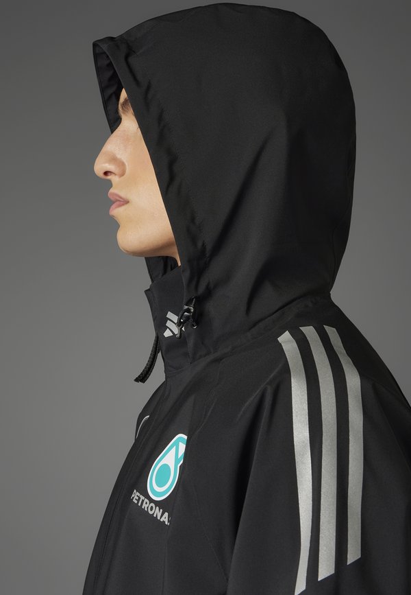 MERCEDES - AMG PETRONAS FORMULA ONE TEAM MECHANICS RAIN MEN - Training jacket4