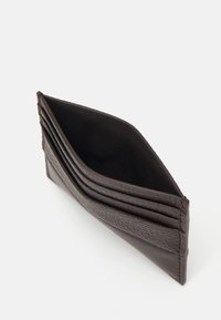 Calvin Klein SUBTLE MIX CARDHOLDER UNISEX - Portofel - java brown pebble and smooth