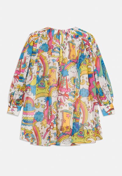 Bluza z dolgimi rokavi iz lahkotnega materiala, ki ima večbarvni igriv vzorec z mavricami, zvezdami in oblaki. Nabran ovratnik in manšete.