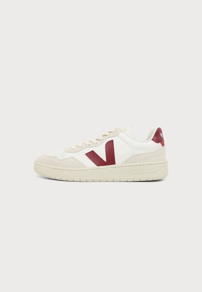 Veja V 90 white/marsala/natural/white
