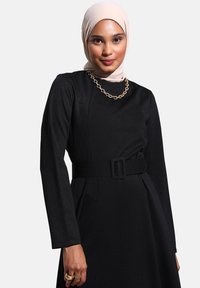 Modanisa Freizeitkleid - black