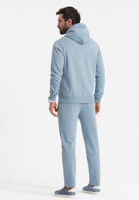 Ombre KANGAROO SET - Trainingspak - light blue