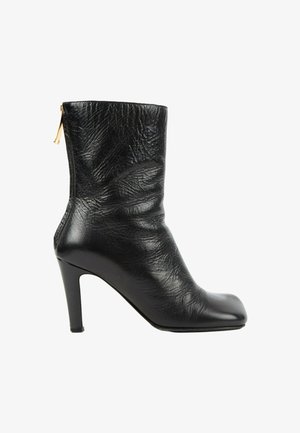 Bottega Veneta, Bottines à talons hauts - black