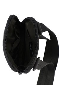 Strellson Premium NORTHWOOD 2.0 BRIAN - Borsa a tracolla - lightgrey
