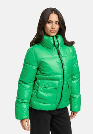Groene pufferjas met een hoge kraag, een rits aan de voorkant en twee rechthoekige zakken. Gemaakt van glanzend, gestructureerd materiaal.