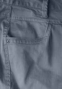 Thumbnail Image 5