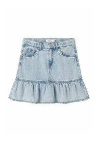 Jupe en denim bleu clair avec un ourlet évasé en volants, cinq poches et une fermeture à bouton. Présente des détails cousus le long des coutures.