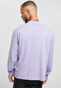 Urban Classics PIGMENT DYED POCKET LONGSLEEVE - Topper langermet - lavender
