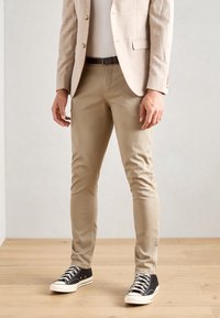 Lindbergh - CLASSIC BELT - Pantaloni chino - sand Imagine miniatură 1