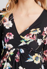 Anna Field MAMA Sukienka z dżerseju