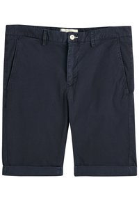 Pantalones cortos de algodón azul marino con un diseño clásico, que cuentan con dos bolsillos delanteros y un cierre de botón sencillo. El dobladillo con vuelta añade un detalle.