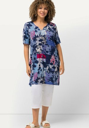 Ulla Popken FLORAL PATCH PRINT SHORT SLEEVE KNIT  - Túnica - navy blue